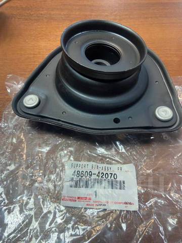 Подушка амортизатора переднього 4860942070 TOYOTA