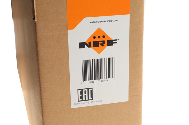 Радіатор охолодження двигуна 53593 NRF