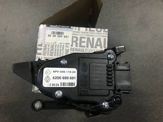Датчик положення педалі акселератора (газу) 8200699691 RENAULT
