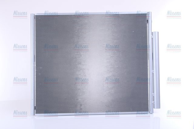 Радіатор кондиціонера 940167 NISSENS