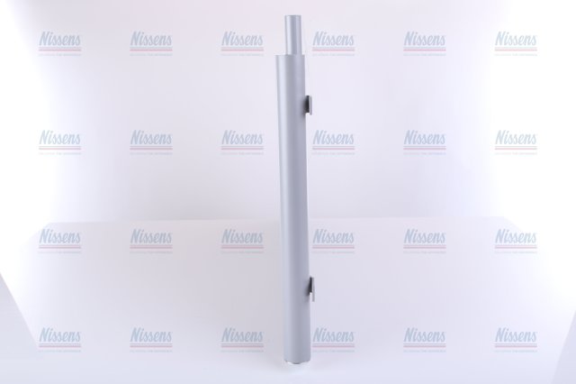 Радіатор кондиціонера 940392 NISSENS