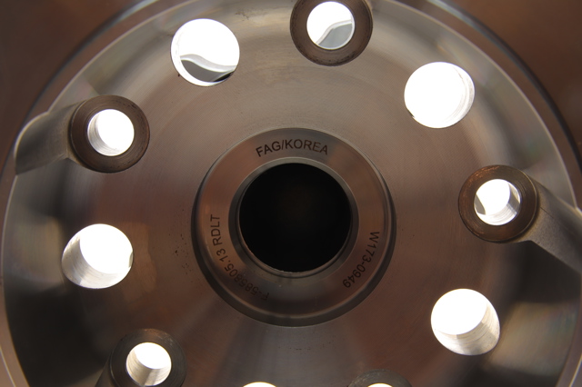 Маточини передніх коліс VKBA7085 SKF