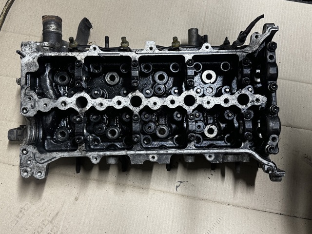 Головка блоку 1110129575 TOYOTA