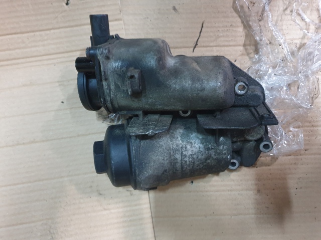 Корпус масляного фільтра 30677920 VOLVO