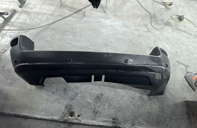Буфер (бампер) задній 39977061 VOLVO