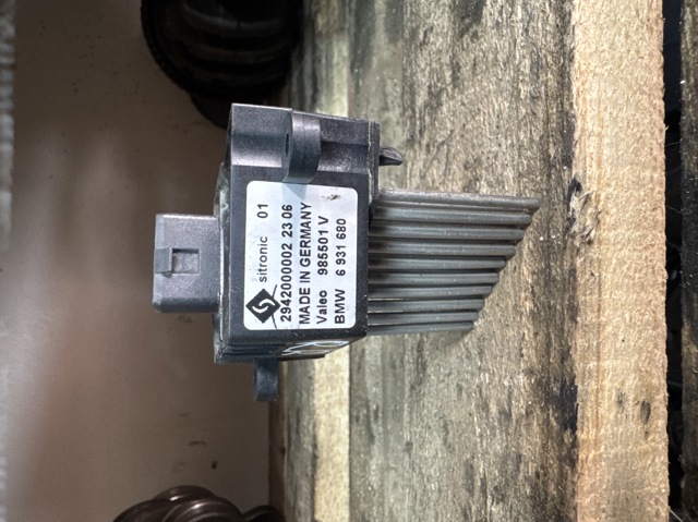 Резистор обігрівача 6931680 BMW