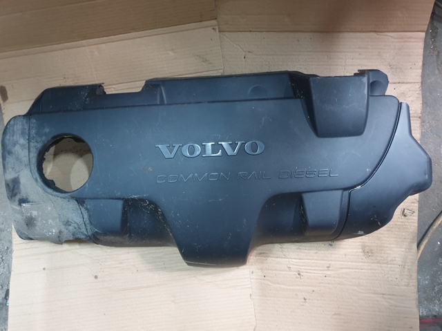 Кришка двигуна декоративна 8653495 VOLVO