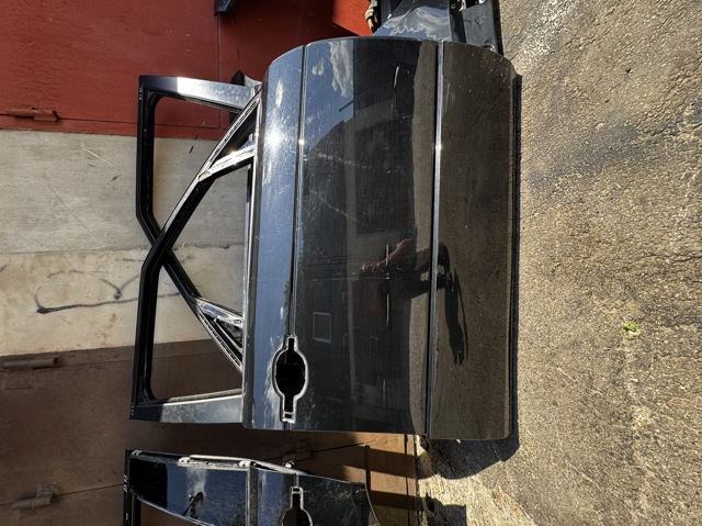 Пасажирські передні двері BDA760062 LAND ROVER