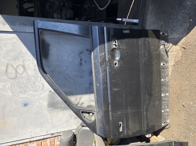 Водійські двері BDA790090 LAND ROVER