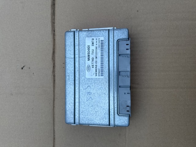 Управління включенням КОМ IGG500101 LAND ROVER