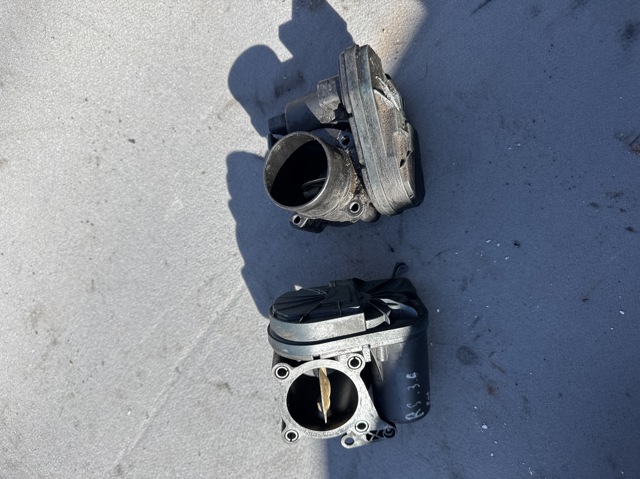 Блок дросельної заслінки LR004065 LAND ROVER
