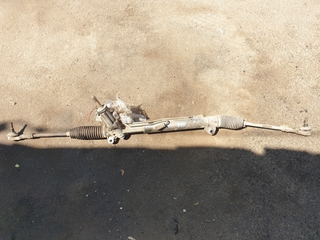 Кермова рейка LR005937 LAND ROVER