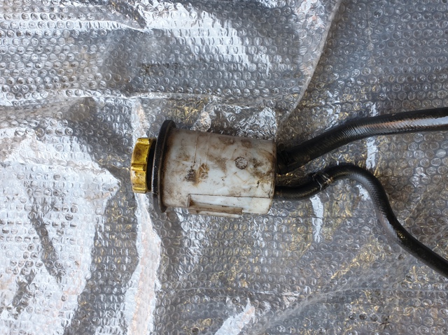 Бачок гідропідсилювача QFX500060 LAND ROVER