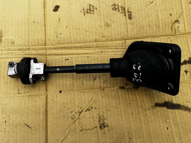 Вал рульової колонки, нижній QLB500060 LAND ROVER