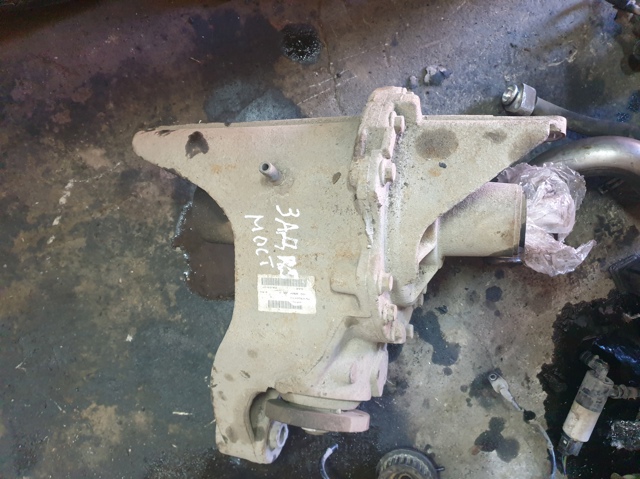 Міст задній TVK500240 LAND ROVER