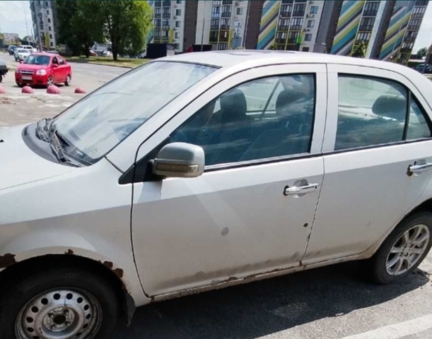 Двері передні, ліві Geely Mk