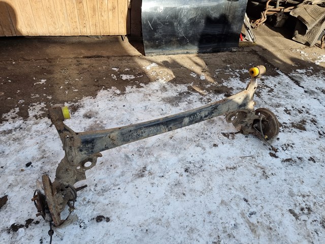 Підрамник задній 1014002428 GEELY