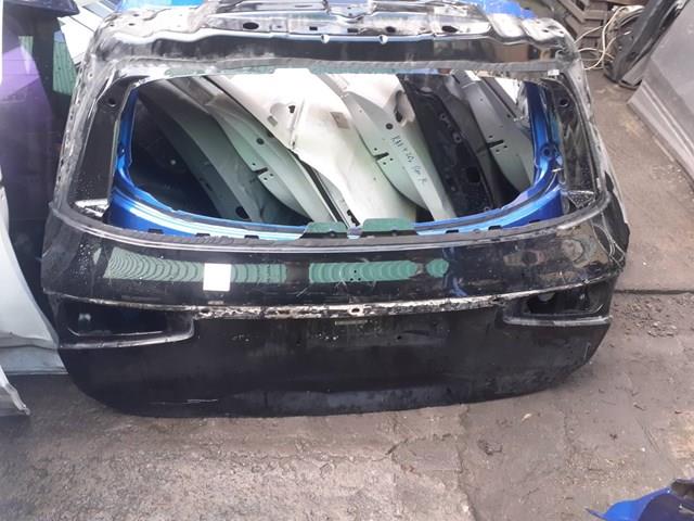Задні двері багажника 1677405300 MERCEDES