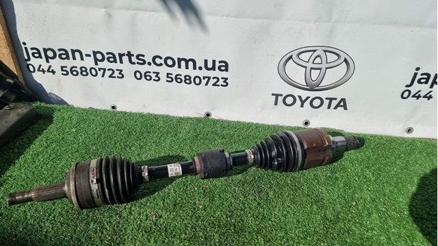 Піввісь передня ліва 4342006B30 TOYOTA