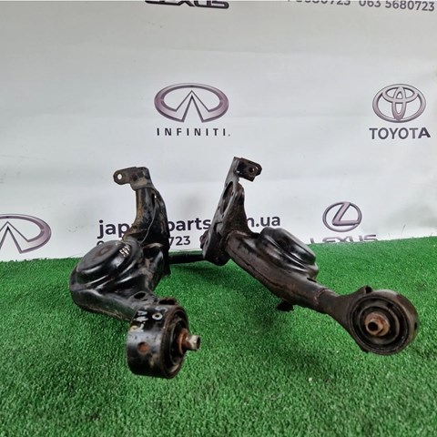 Важіль/тяга задньої підвіски подовжній нижній, лівий 4872042030 TOYOTA