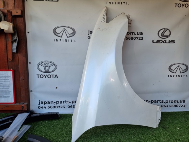Переднє праве крило 5380130A20 TOYOTA