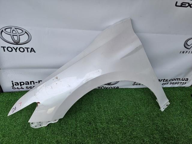 Бічна частина передня ліва 5380206220 TOYOTA