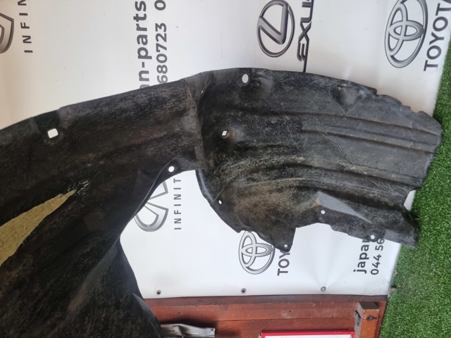 Підкрилки передні праві 5387542090 TOYOTA
