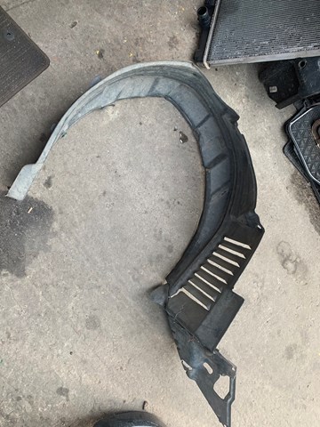 Підкрилок передній лівий 5387602081 TOYOTA