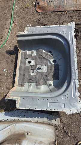 Ніша запаски 5831133071 TOYOTA