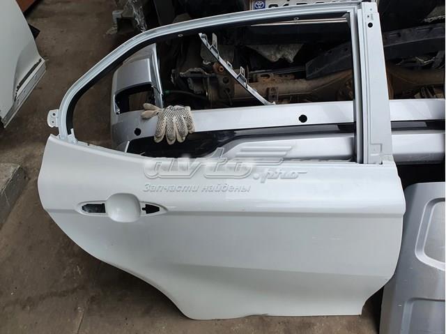 Двері задні в зборі 6700306320 TOYOTA