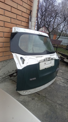 Задні двері багажника 6700542550 TOYOTA