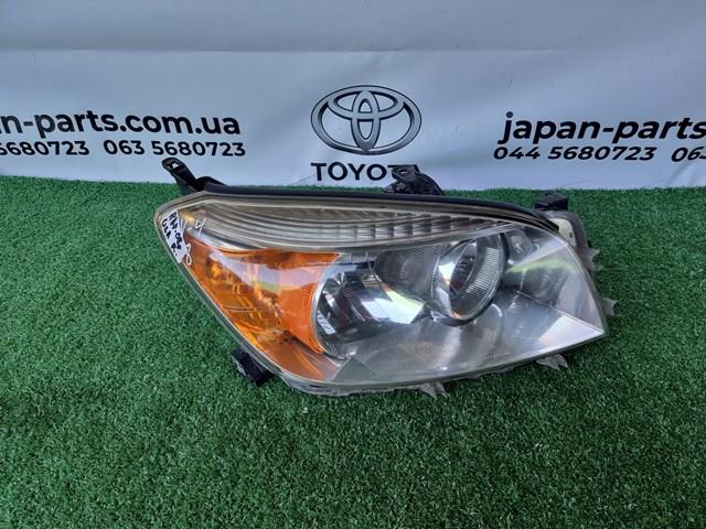 Фара правая 8113042331 TOYOTA