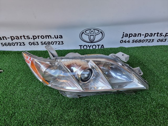 Фара передня права 8114533632 TOYOTA