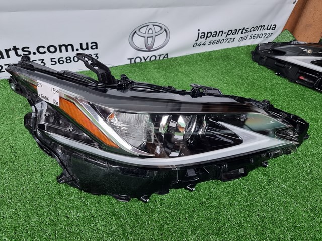 Фара основна права 8114533F11 TOYOTA