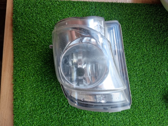Фара протитуманна, права 8121153281 TOYOTA