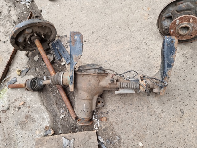 Міст передній MR296504 MITSUBISHI