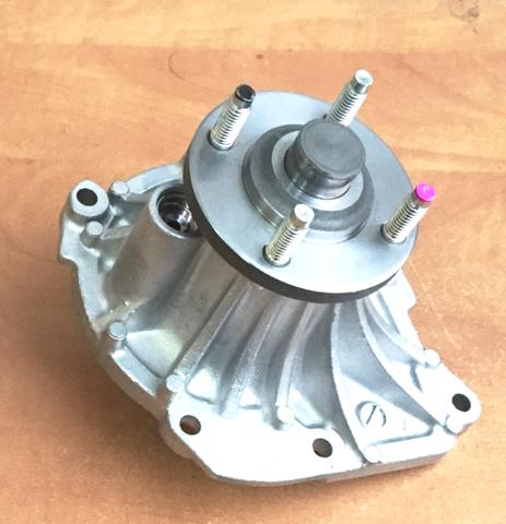 Насос охолоджуючої рідини 1611069045 TOYOTA