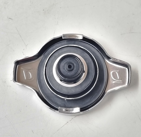 Кришка бачка радіатора 1640131480 TOYOTA