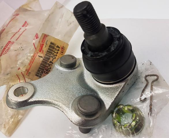 Кульові на авто 4333049095 TOYOTA