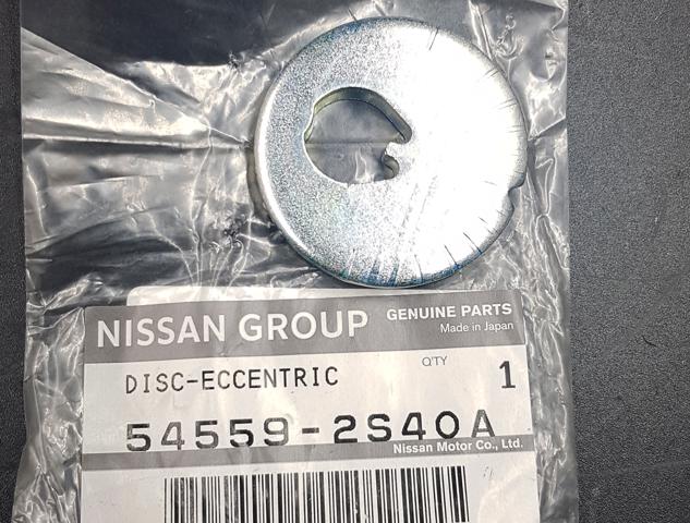 Шайба болта кріплення переднього важеля, нижнього 545592S40A NISSAN