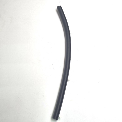 Ущільнювач під капот 5902A015 MITSUBISHI
