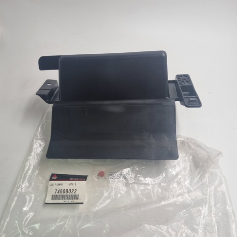 Переднє ікло бампера 7450B022 MITSUBISHI