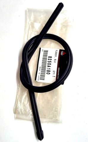 Гумка склоочисника пасажирська 8250A180 MITSUBISHI