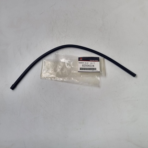 Гумка склоочисника пасажирська 8250A224 MITSUBISHI