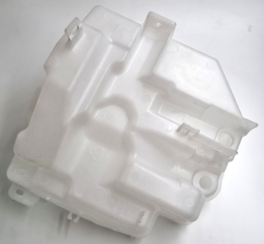 Бачок омивача скла 8260A277 MITSUBISHI