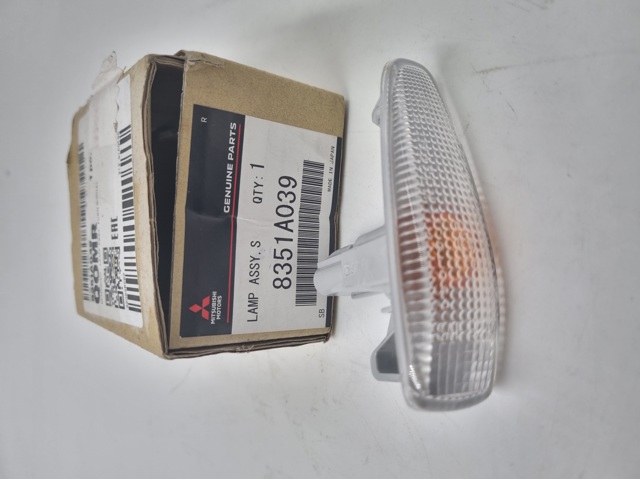 Поворітель повороту на крилі 8351A039 MITSUBISHI