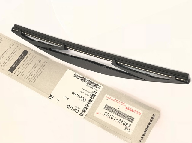 Щітка склоочисника задня 8524212100 TOYOTA