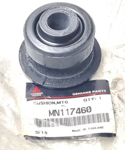 Подушка рами (кріплення кузова) MN117460 MITSUBISHI