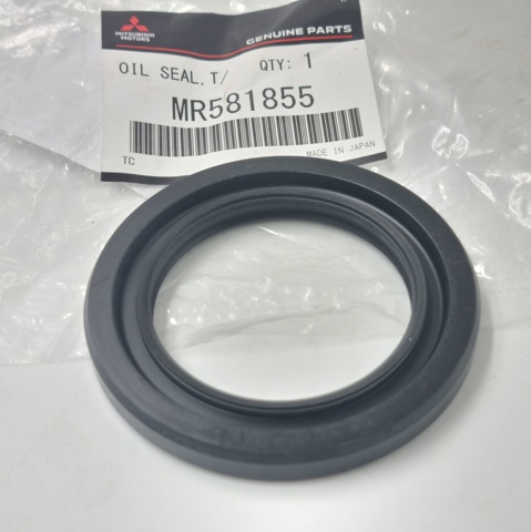 Сальник редуктора переднього моста MR581855 MITSUBISHI