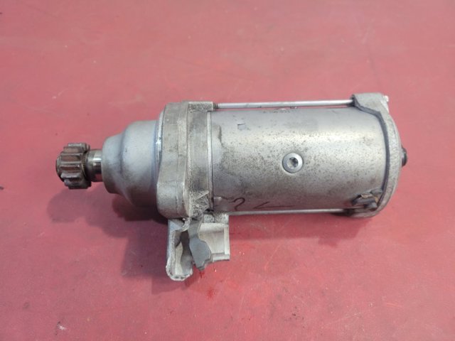 Стартер автомобільний 02M911021P VAG